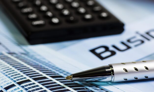 Scale Smart with Virtual Assistants: Boost Efficiency and Fuel Business Growth